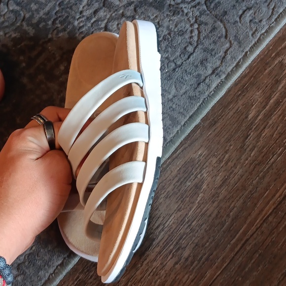 EMU AUSTRALIA SANDALS SIZE 6 - Picture 6 of 7